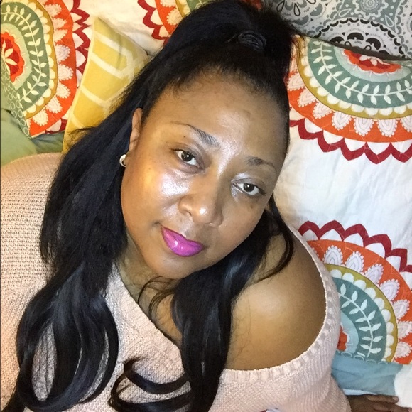 Meet your Posher, Melissa - Picture 4 of 16